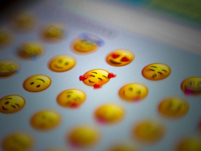 Az emojik jelentése a modern kommunikációban