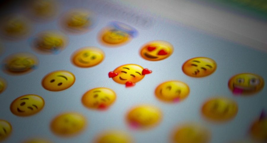 Az emojik jelentése a modern kommunikációban
