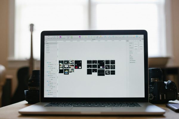 A laptop képernyő elforgatása és a helyes irány visszaállítása